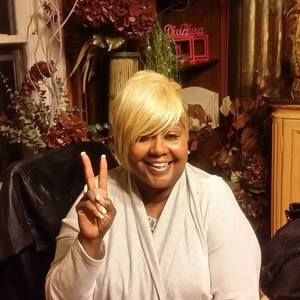 Meet your Posher, Pam